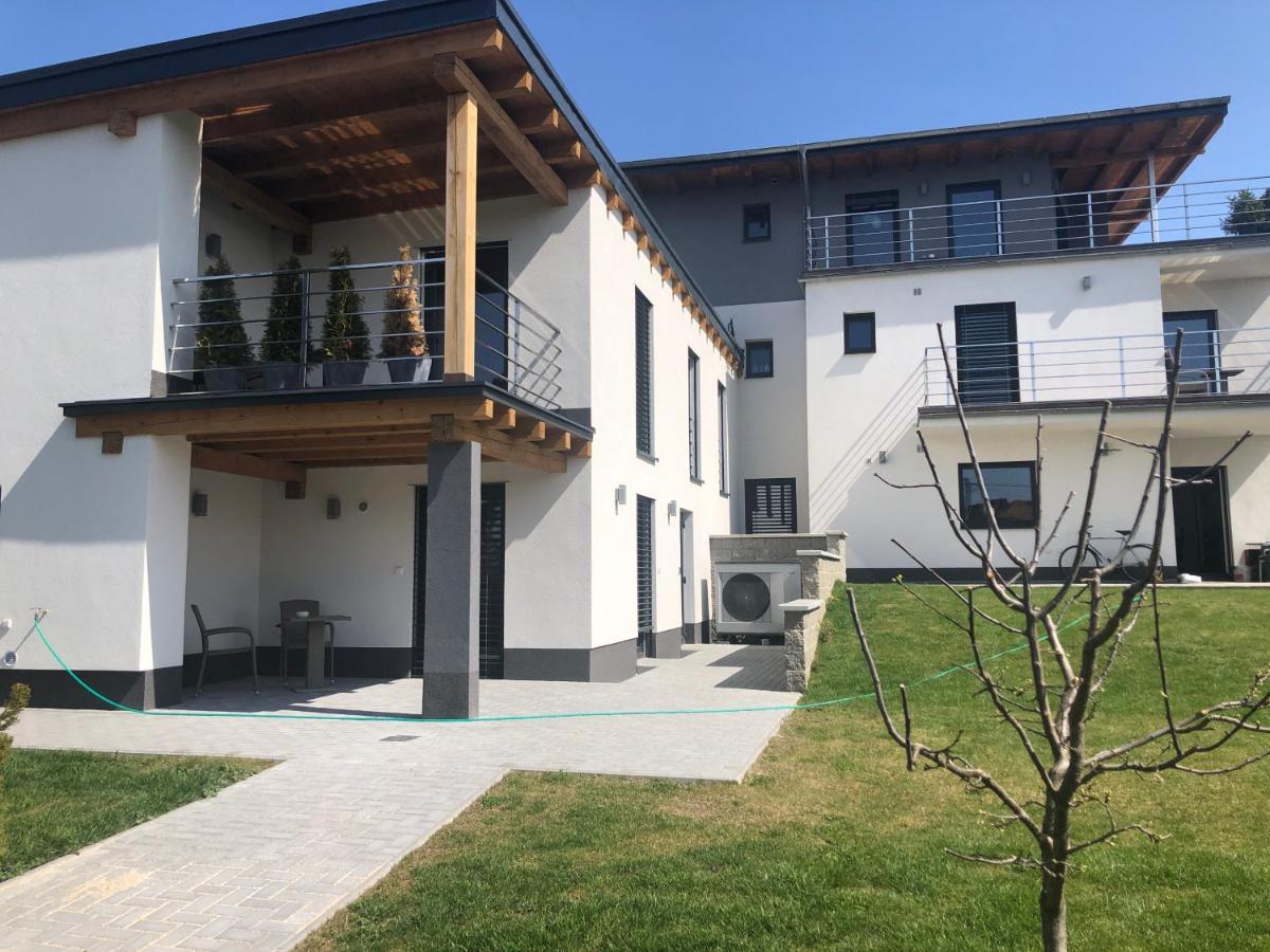 Anico Apartmany Dolni Benesov Ngoại thất bức ảnh