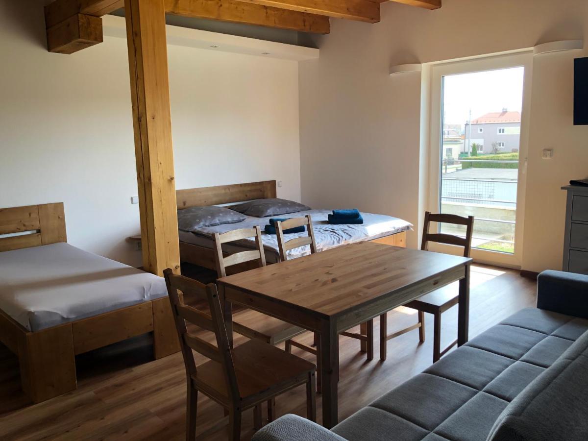 Anico Apartmany Dolni Benesov Ngoại thất bức ảnh